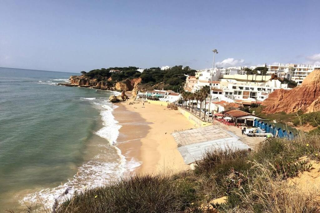 Magnifique Duplex Avec Piscine En Bord De Mer Daire Olhos de Agua  Dış mekan fotoğraf